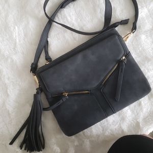 Francesca's crossbody